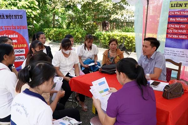 (TTV) Huyện Chiêm Hóa giải quyết việc làm cho lao động