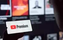 Vì sao người dùng YouTube trả phí vẫn phải xem quảng cáo?