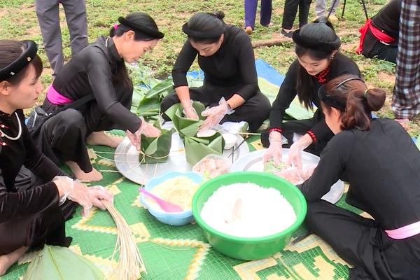 (TTV) GÓI BÁNH CHƯNG NGÀY TẾT