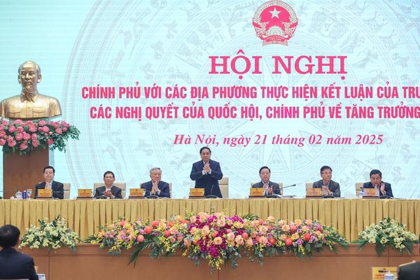 Thủ tướng: Đủ tự tin, đủ điều kiện, đủ năng lực để tăng trưởng bứt phá