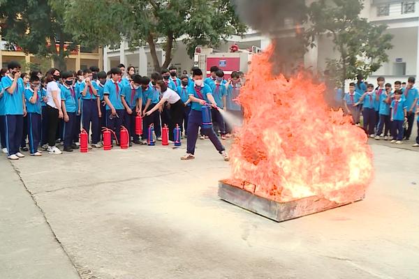 (TTV) Trang bị kiến thức về an toàn phòng cháy chữa cháy trong trường học