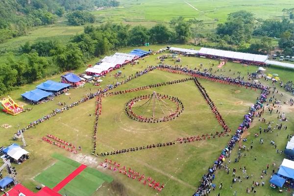 (TTV) Ngày hội sắc màu thổ cẩm huyện Lâm Bình 2025