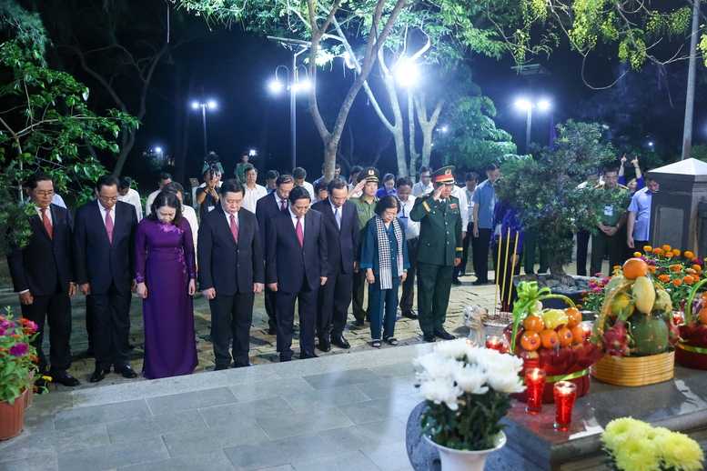 Thủ tướng: Kỷ niệm 50 năm ngày giải phóng Côn Đảo, quyết tâm lập những kỳ tích mới, hào hùng và oanh liệt hơn - Ảnh 17.