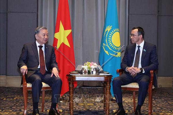 Đẩy mạnh hợp tác nghị viện Việt Nam - Kazakhstan