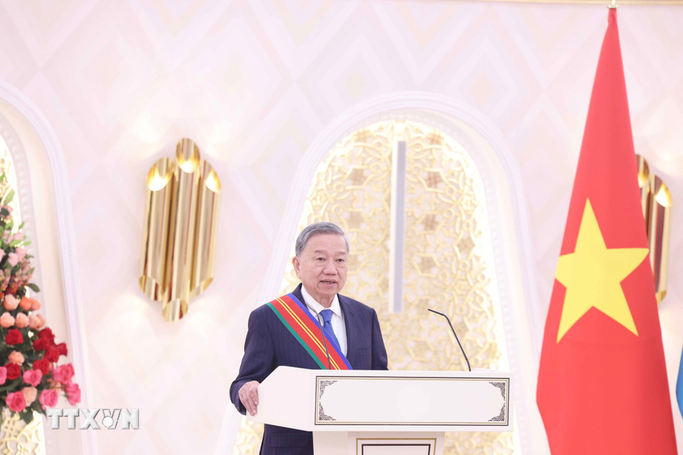 Tổng Bí thư Tô Lâm nhận Huân chương Hữu nghị Dostyk hạng nhất của Kazakhstan - Ảnh 2.
