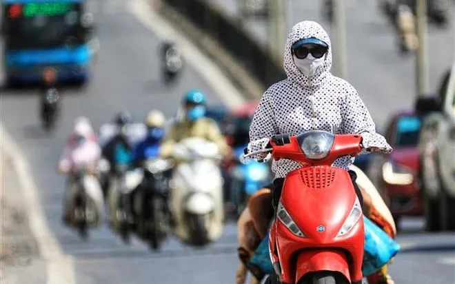 Bắc Bộ nắng nóng diện rộng trước khi mưa dông do không khí lạnh