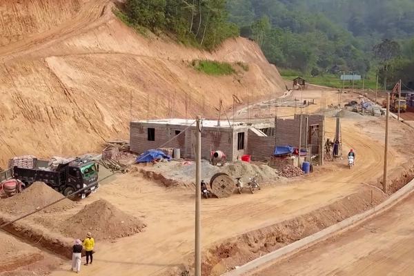 (TTV) Đẩy nhanh tiến độ thực hiện Dự án bố trí dân cư tập trung tại thôn Bản Lằn, xã Sơn Phú, huyện Na Hang