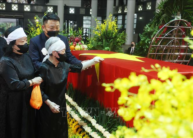 Cử hành trọng thể Lễ Quốc tang nguyên Chủ tịch nước Trần Đức Lương - Ảnh 5.