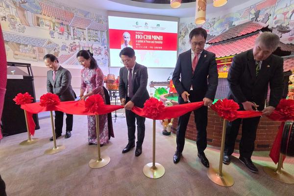 Khai mạc Triển lãm về Chủ tịch Hồ Chí Minh tại EXPO 2025