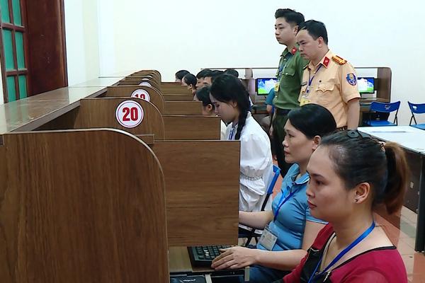 (TTV) Công an tỉnh Tuyên Quang tổ chức sát hạch lái xe
