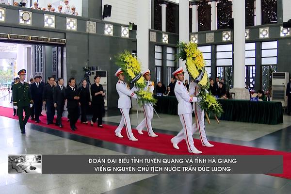 (TTV) Đoàn đại biểu tỉnh Tuyên Quang và tỉnh Hà Giang viếng nguyên Chủ tịch nước Trần Đức Lương