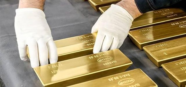 Giá vàng tiếp tục giảm - Ảnh 1.