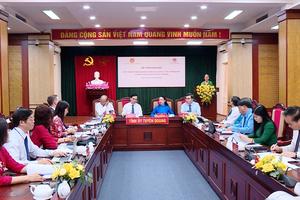 (TTV) “Phát triển đội ngũ cán bộ nữ lãnh đạo, quản lý tỉnh Tuyên Quang hướng tới Đại hội XIV của Đảng”;