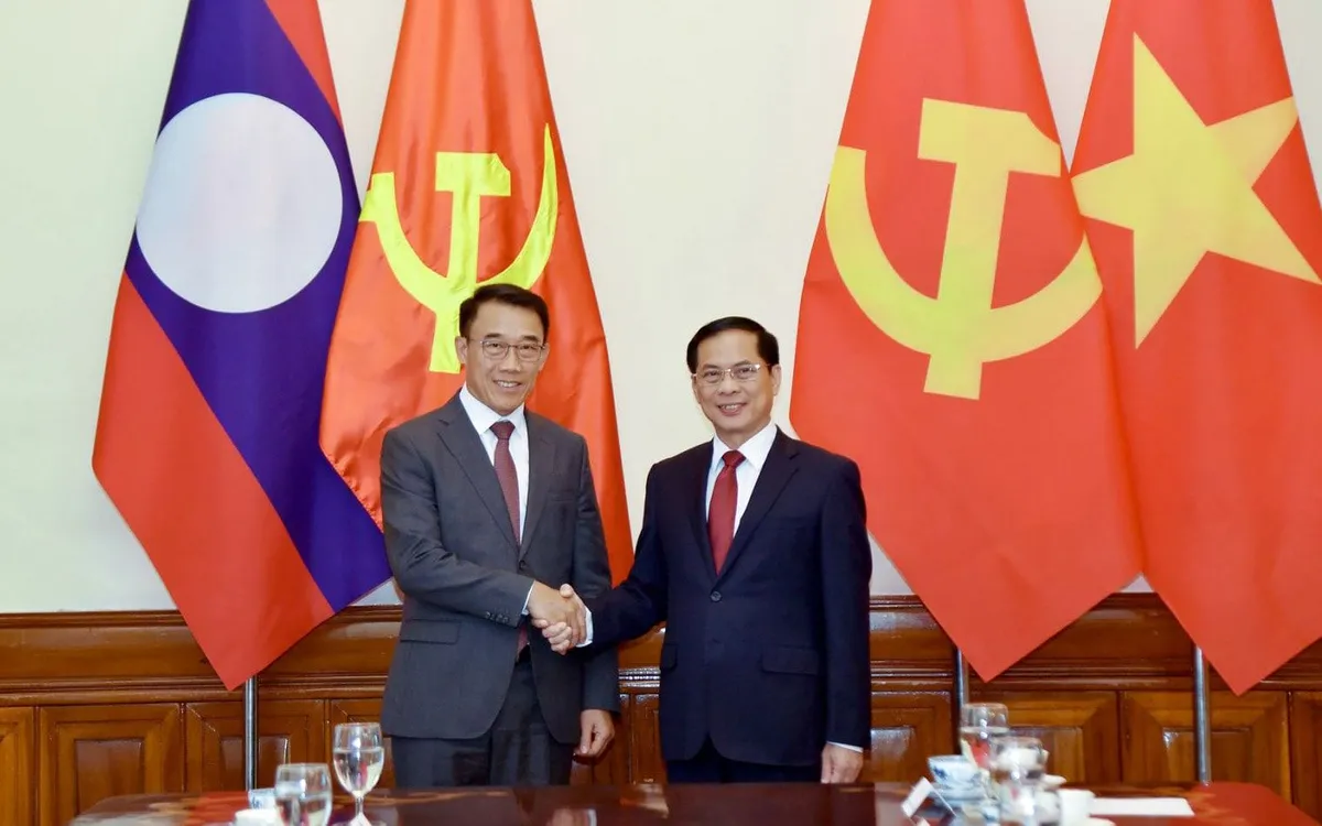 Quyết tâm thực hiện thỏa thuận cấp cao Việt Nam - Lào