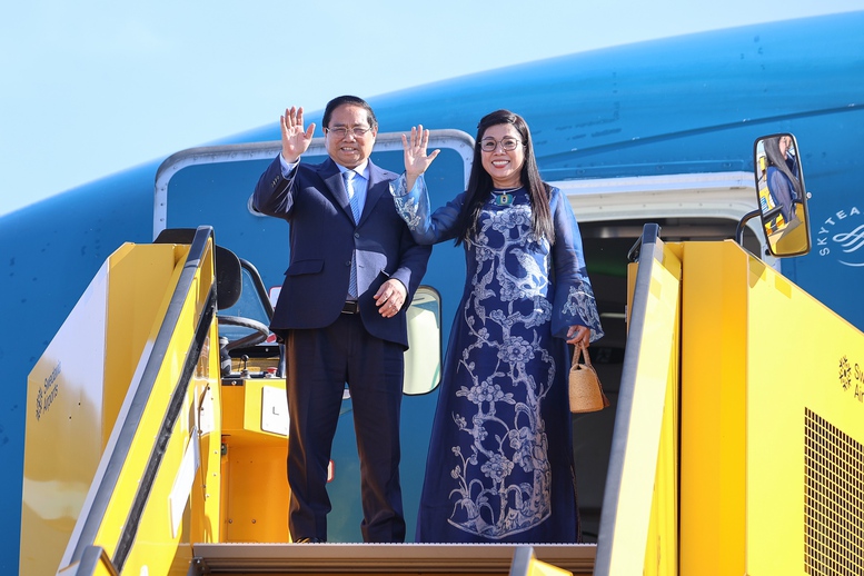 Thủ tướng lên đường về nước, kết thúc tốt đẹp chuyến công tác sau 84 hoạt động tại 3 nước châu Âu - Ảnh 2.