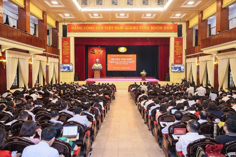 Thủ tướng: Điều quan trọng nhất trong cuộc cách mạng về bộ máy là chuyển đổi trạng thái sang kiến tạo, chủ động phục vụ người dân - Ảnh 3.