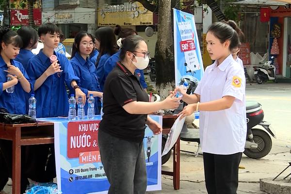 (TTV) Tiếp sức mùa thi – Lan tỏa yêu thương