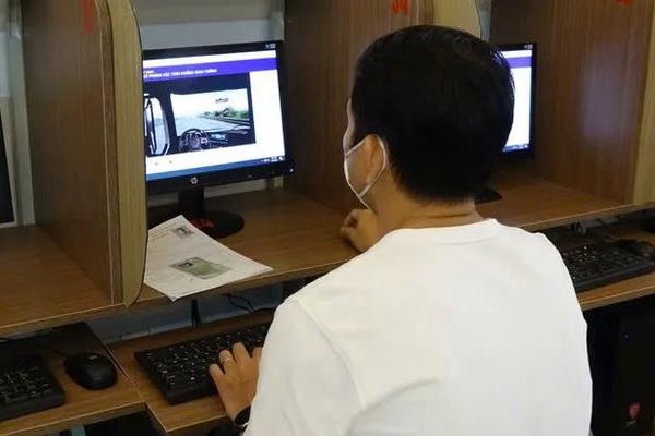 Lưu ý 60 câu hỏi điểm liệt trong kỳ thi sát hạch lái xe