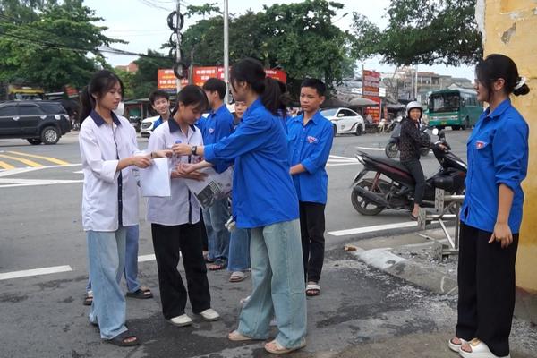 (TTV) Gần 1.300 đoàn viên, thanh niên tham gia tiếp sức mùa thi Kỳ thi tốt nghiệp THPT năm 2025