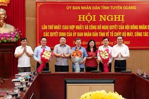 (TTV) UBND tỉnh tổ chức gặp mặt các đồng chí lãnh đạo UBND tỉnh chuyển công tác và nghỉ chế độ
